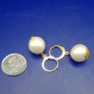 Elegant Gold and Cream Earrings